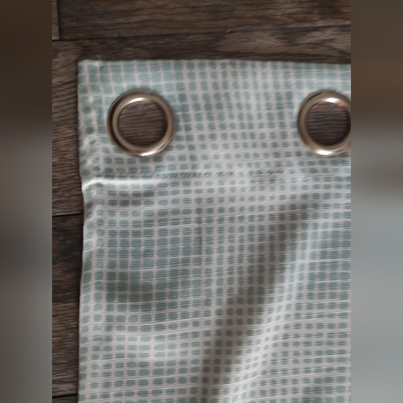 Curtains  Light Green  2 Panels Unbranded  52 " W x  84 "L New With Out Tags - Picture 6 of 8